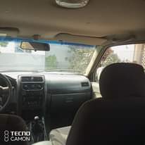 A picture of Nissan frontier pick up Double Cabin
