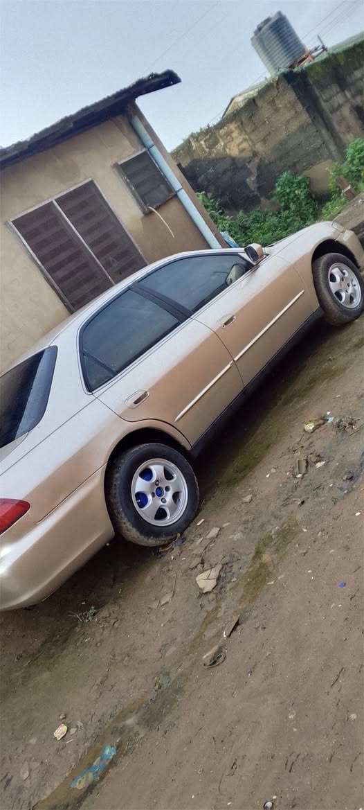 A picture of Honda Accord baby boy 4plug engine tokubo standard 1 950k