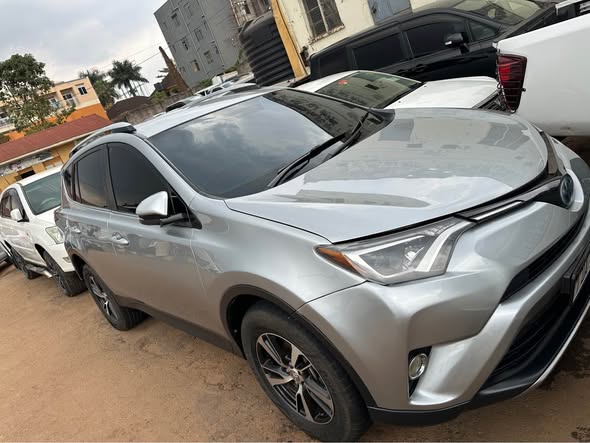 A picture of Rav 4 2016 model 60m 0772864632