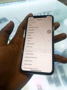 A picture of IPhone X GB 256