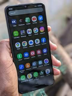 A picture of SAMSUNG A04