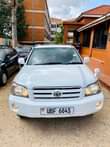 A picture of TOYOTA KULGER 2005 ON SALE