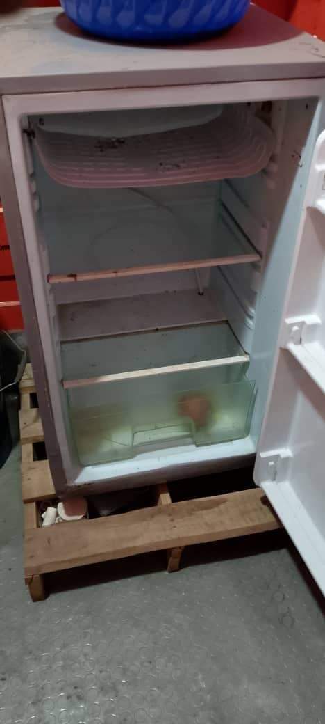 A picture of Single Door Fridge