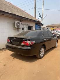 A picture of Lexus ES330
