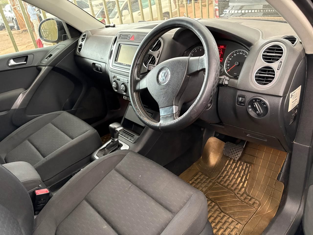 A picture of 27M Tiguan model 2008 2 0cc 0705176582