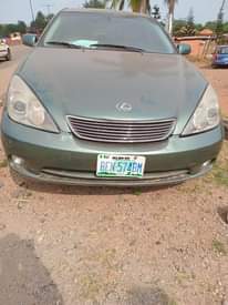 A picture of Lexus es330