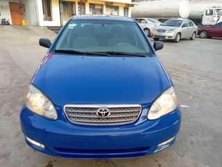 A picture of Corolla 2004 08039538695