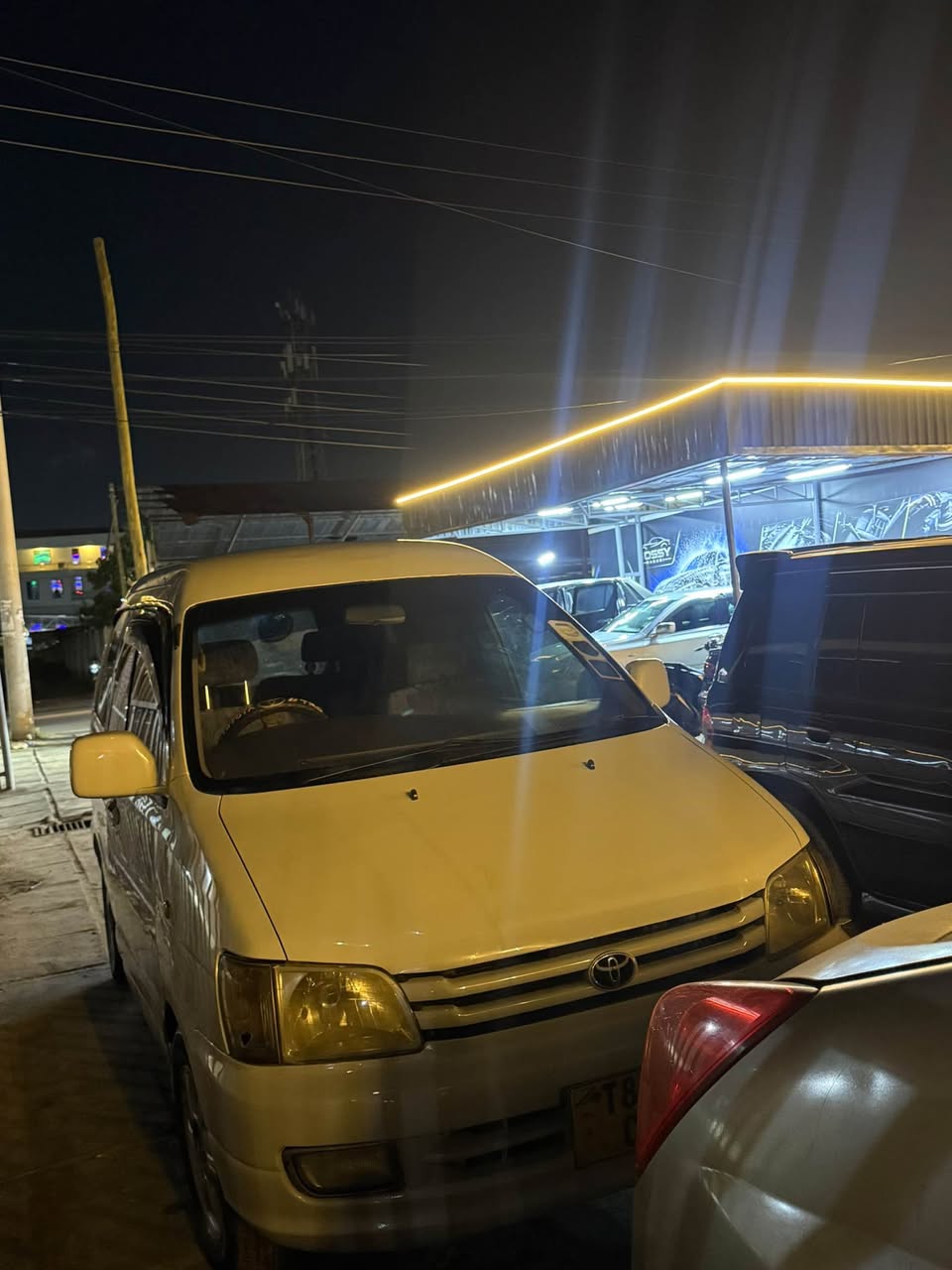 A picture of Toyota Noah sr40 for sale