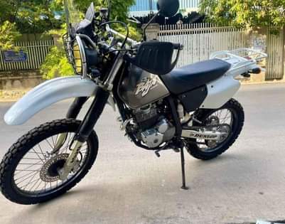A picture of HONDA XLR BAJA 250