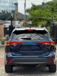 A picture of Brand new 2021 Toyota Highlander XLE Price 68 million naira