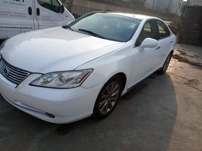 A picture of A Neat Lexus Es 350 for sale Everything is good