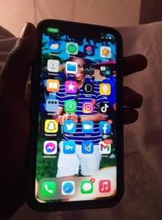 A picture of iPhone XR