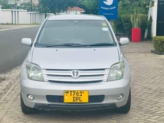 A picture of TOYOTA IST YEAR 2003 ENGINE CC 1290 LOW MILEAGE GOOD