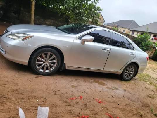 A picture of Super Clean and Sharp first body Tokunbo Standard full Options