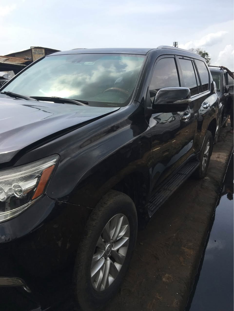 A picture of Lexus GX460 2010 upgraded to 2015 Neatly used everything working