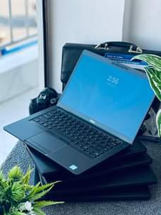 A picture of Dell latitude 5400