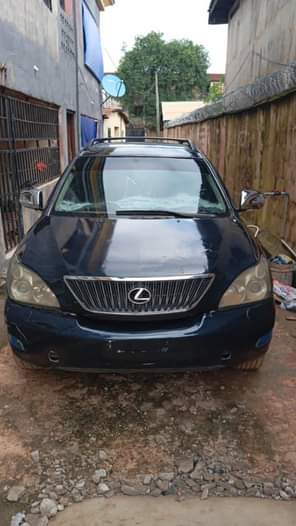 A picture of RX330 for sale Engine perfect Ac chilling Gear Buy and