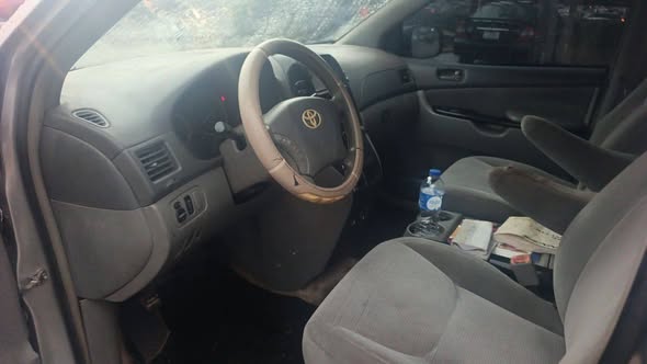A picture of Toyota sienna 2005