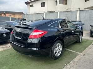 A picture of Distress Sale 2010 Honda Crosstour Top Notch Interior and exterior