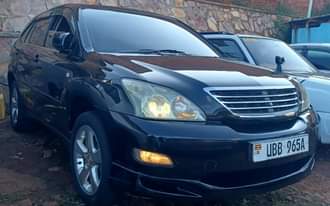 A picture of TOYOTA HARRIER UBB MODEL 2008 PRICE 27 5M CALL 0752238186
