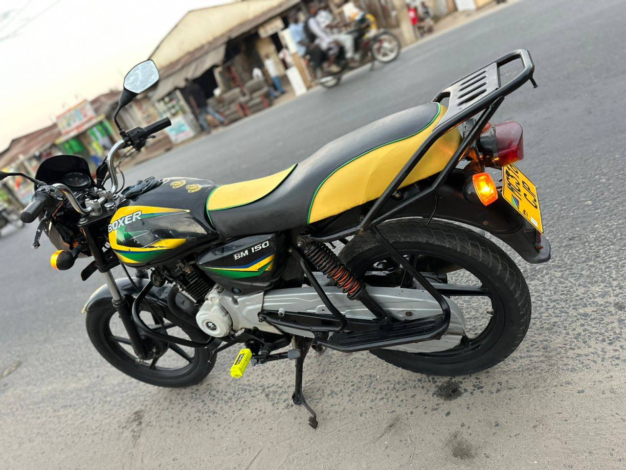 A picture of BOXER BM150 GIA TANO UG