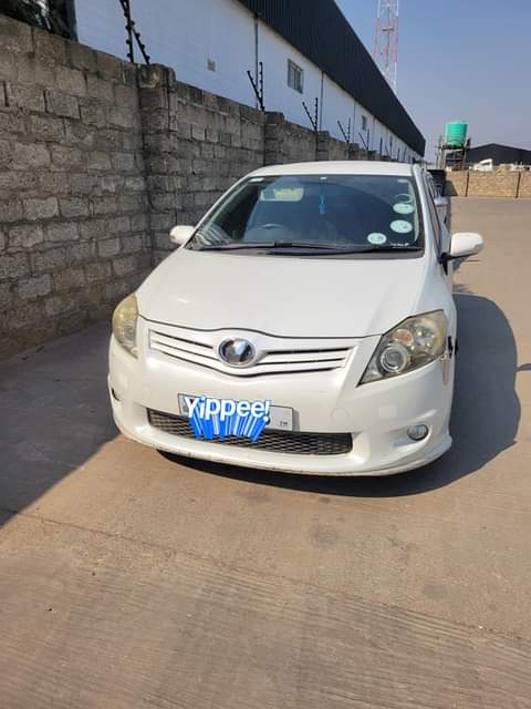 toyota auris