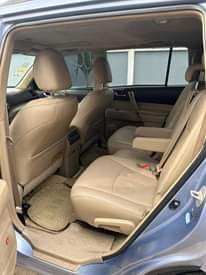 A picture of Toyota Highlander 2008 2009 Model