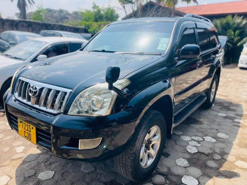 A picture of LANDCRUISER PRADO 120