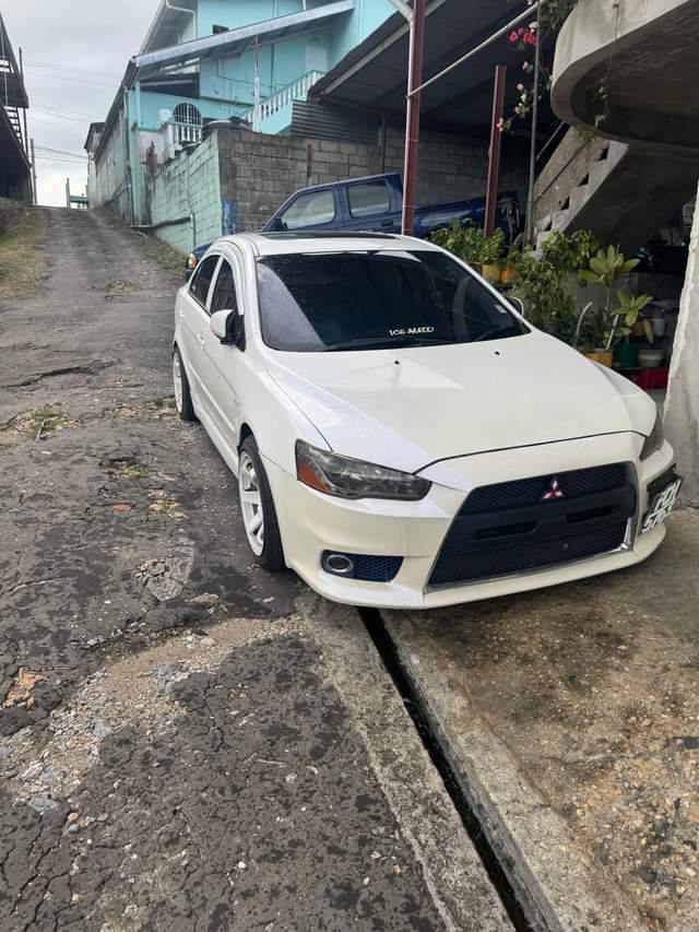 mitsubishi lancer