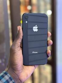 A picture of iPhone XR 64gb faceid working 700k only 0759979422