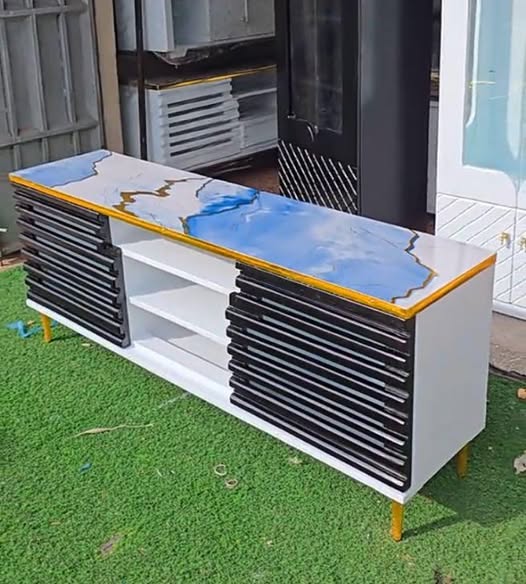 A picture of Tv stands