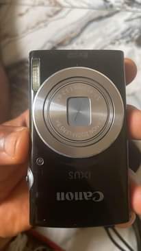 A picture of Camera and laptops hp