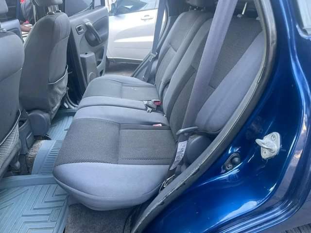 A picture of TOYOTA RAV4