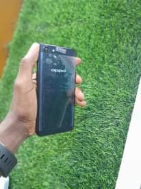 A picture of OPPO A83 GB 128