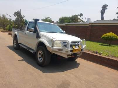 isuzu kb300