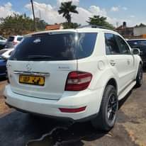 A picture of ML350 2008 67M
