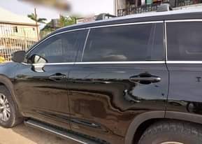 A picture of Barely drive Neatly Used 2016 Toyota Highlander Model XLE available