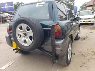 A picture of TOYOTA RAV 4 OLD INAUZWA
