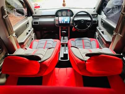 A picture of Nissan x treil
