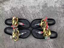 A picture of Rubber slippers