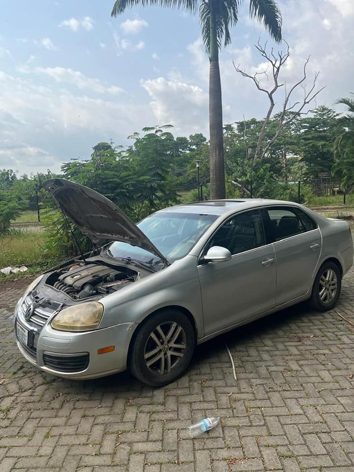 A picture of volkswagen passat 2006 pure first body engine and gear untouched