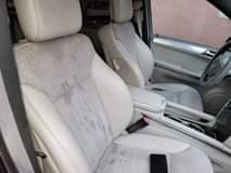 A picture of 2005 Benz ML500