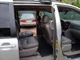 A picture of Toyota sienna