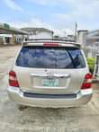 A picture of URGENT SALE Clean Reg 04 Toyota Highlander limited leather Formica