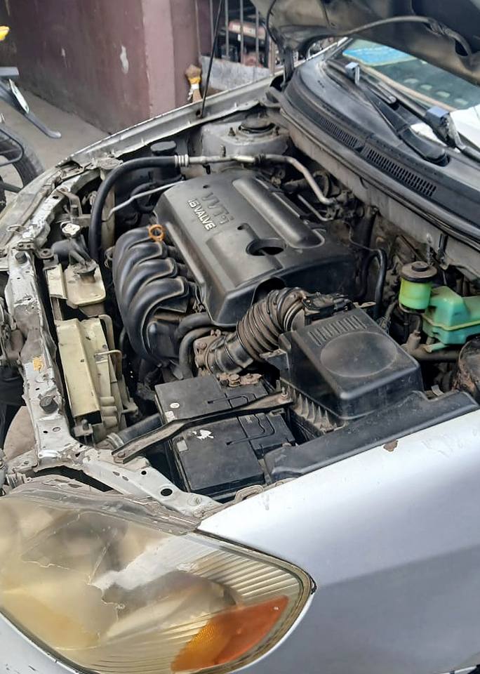 A picture of 04 corolla