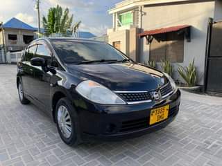 A picture of Nissan tiida
