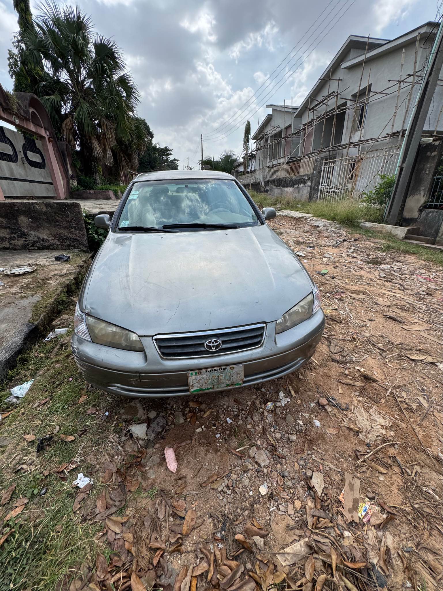 A picture of 2002 Toyota Camry envelope