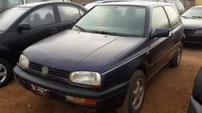 A picture of Volkwagen Golf Neatly used car with Engine and automatic gear