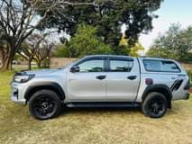 used toyota hilux