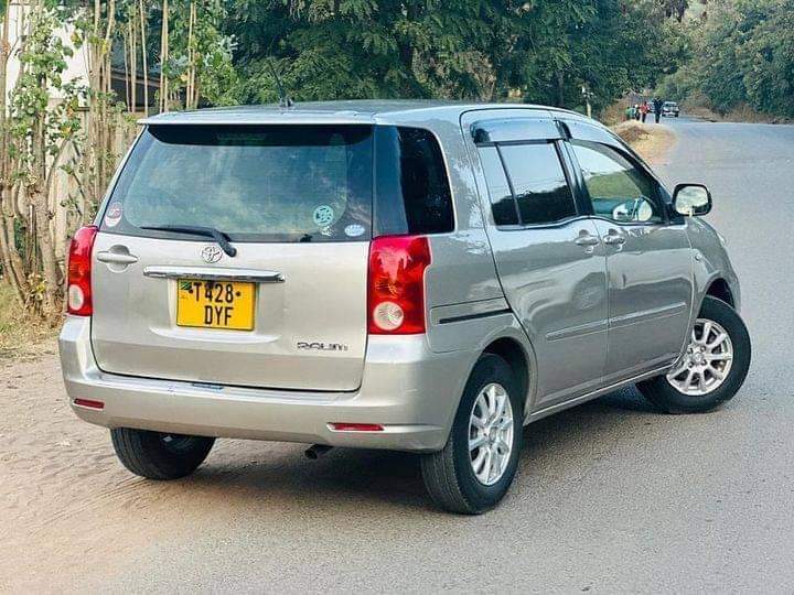 A picture of TOYOTA RAUMU